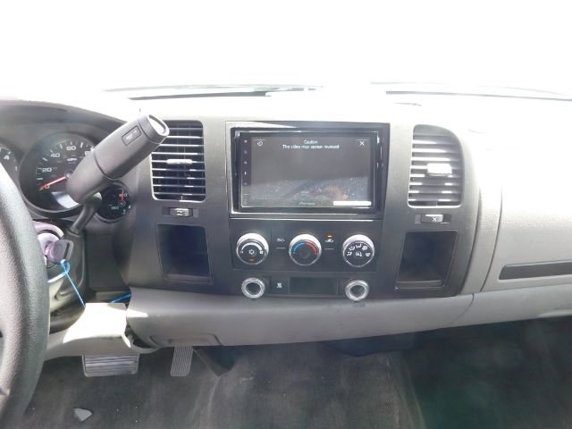 Used 2010 Chevrolet Silverado 1500 W/T image 16