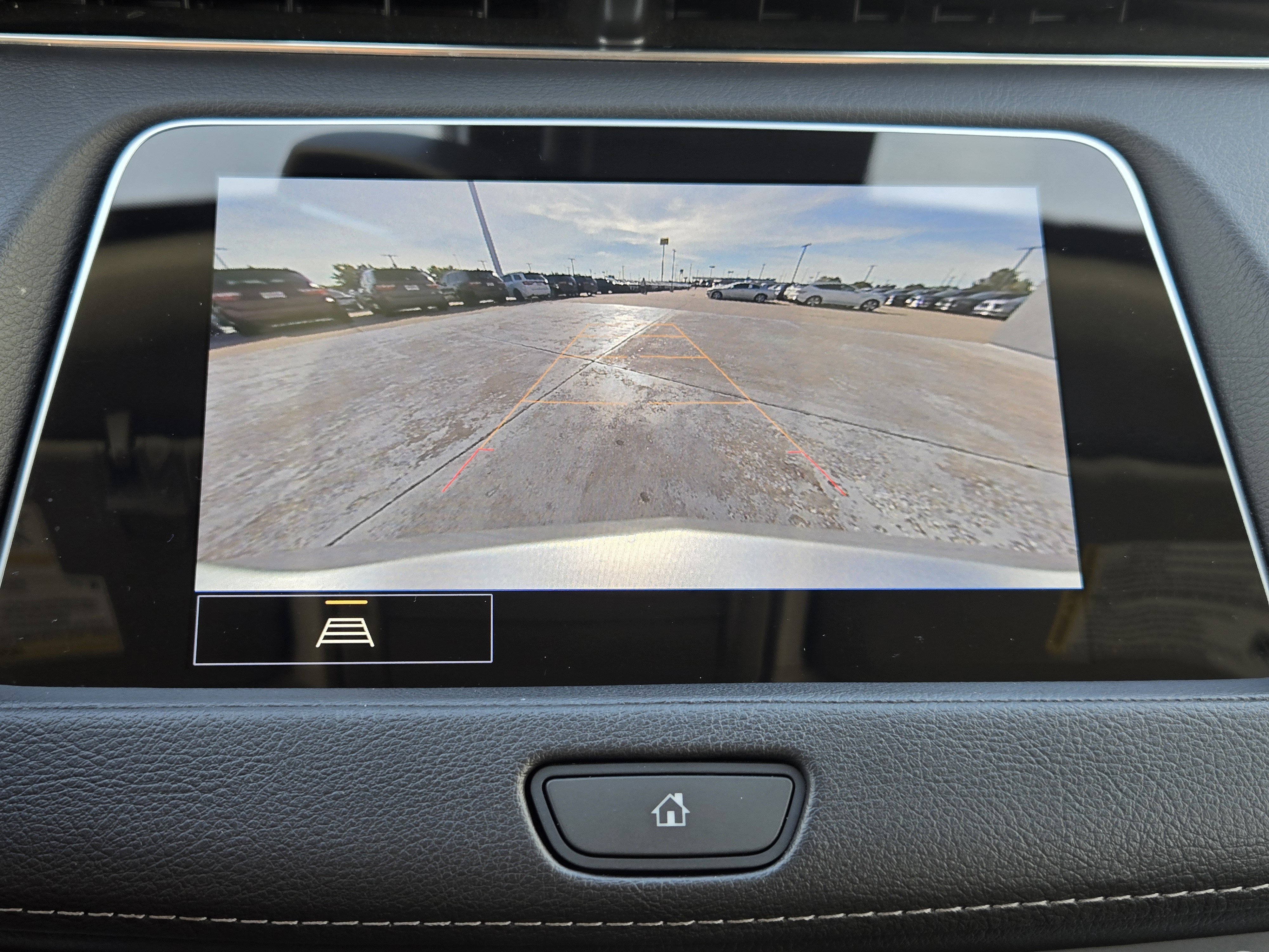 Used 2022 Cadillac XT4 Luxury w/ Cold Weather Package image 20