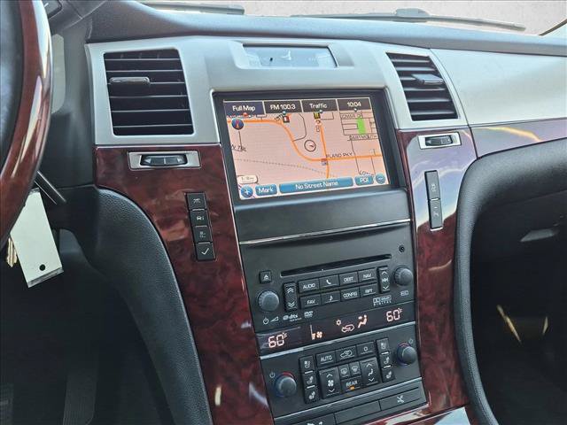 Used 2014 Cadillac Escalade Luxury RWD image 15
