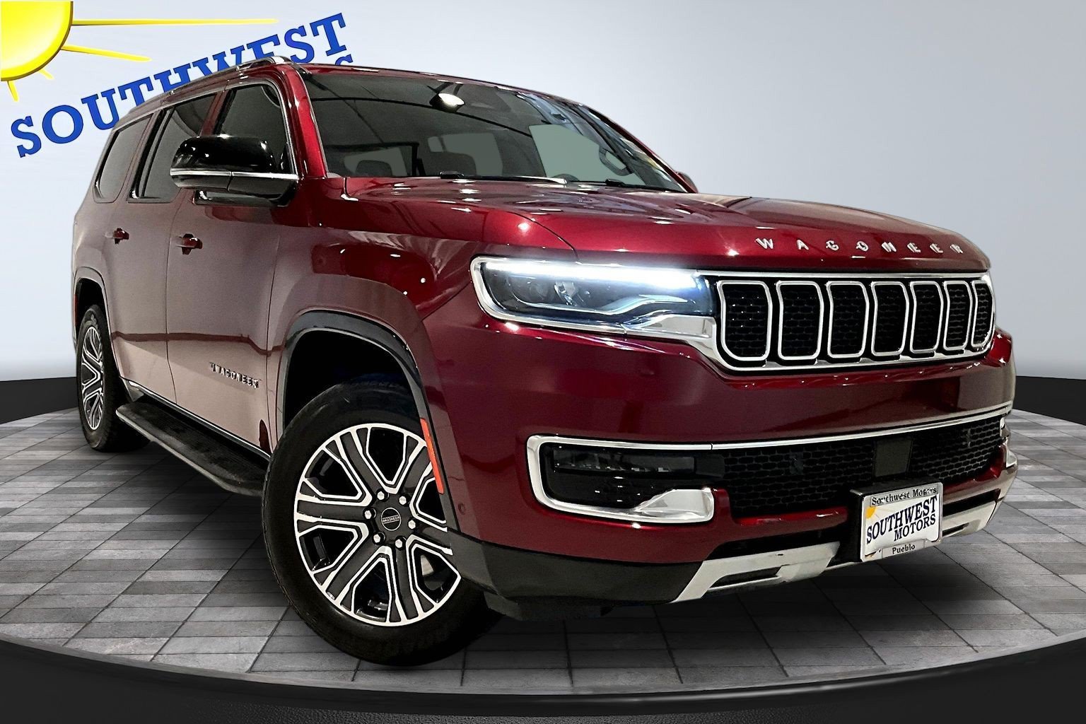 Used 2025 Jeep Wagoneer Series II AWD/4WD image 3