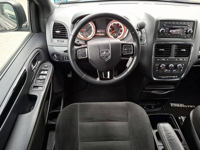 Used 2016 Dodge Grand Caravan SE FWD image 22