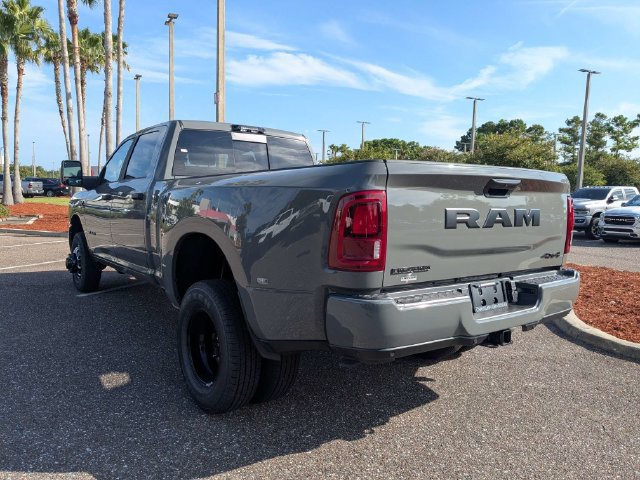 New 2026 RAM 3500 Big Horn AWD/4WD image 6