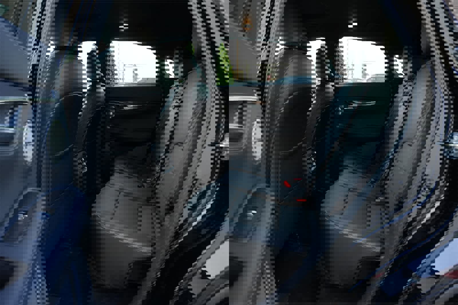 Used 2024 INFINITI QX55 Essential w/ Accent Package image 18