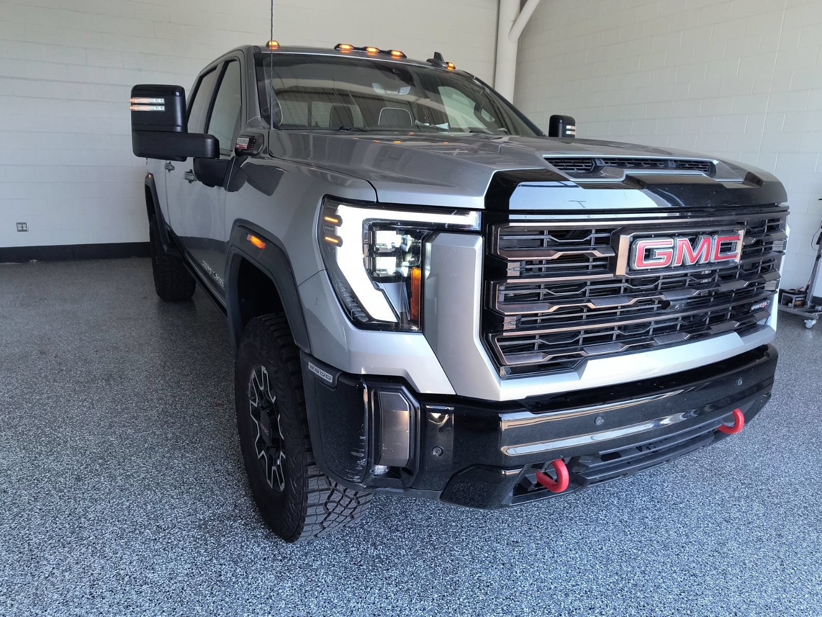 Used 2024 GMC Sierra 2500 AT4X AWD/4WD image 7
