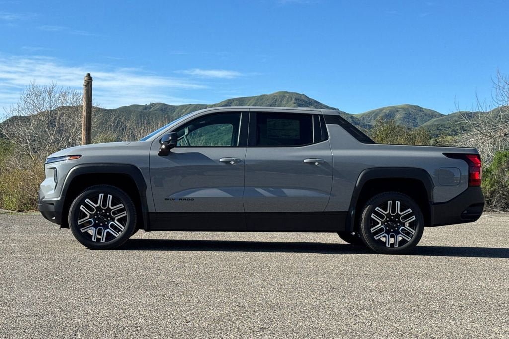 New 2026 Chevrolet Silverado EV W/T w/ LPO, Custom Package AWD/4WD image 7