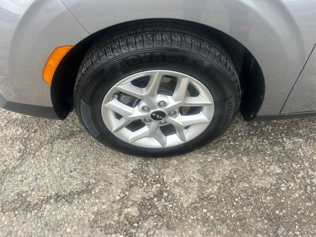 Used 2022 Kia Soul LX w/ Technology Package image 19