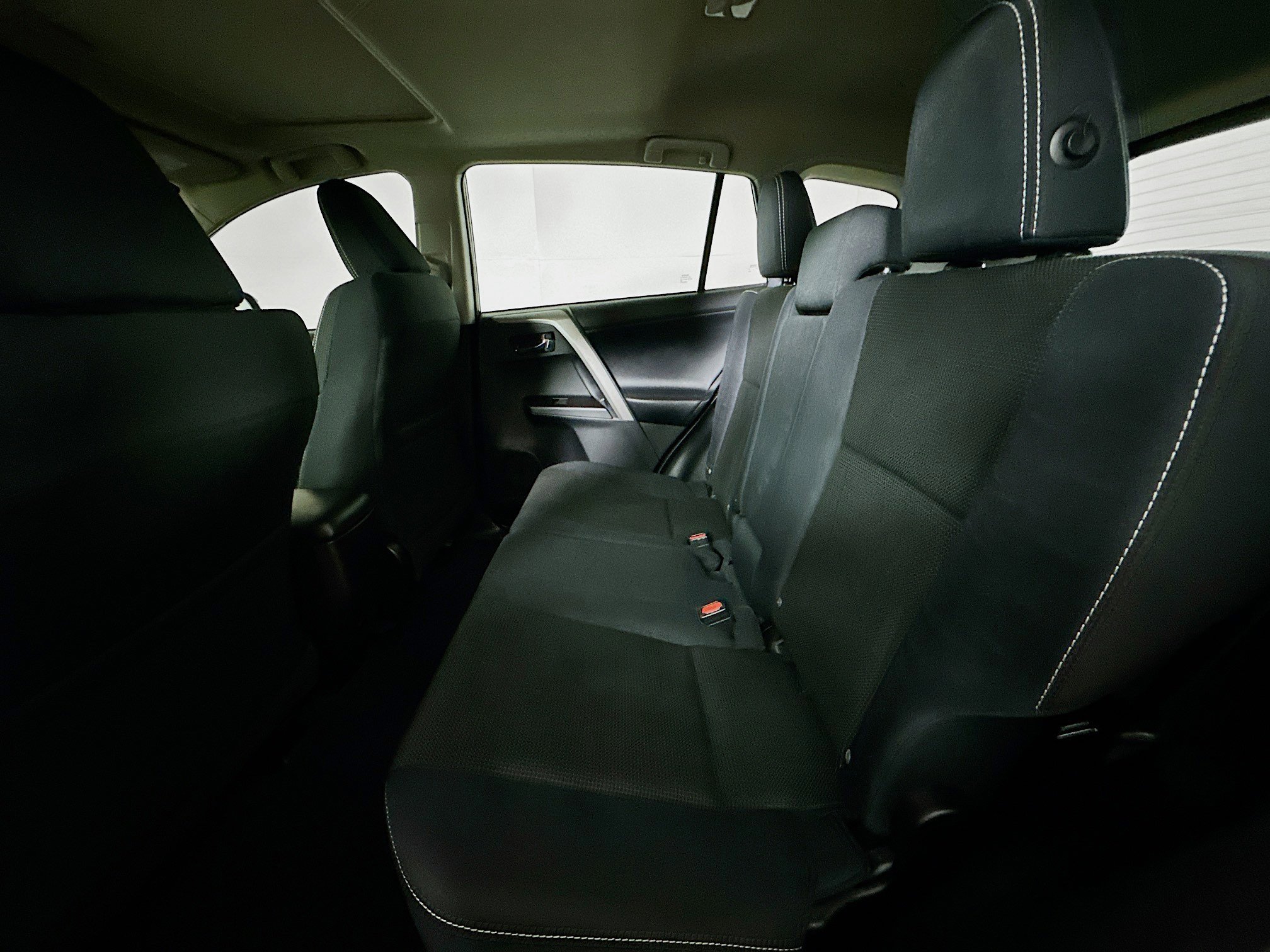Used 2018 Toyota RAV4 XLE FWD image 27