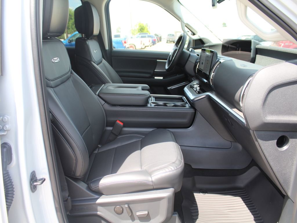 New 2026 Ford Expedition Platinum image 18