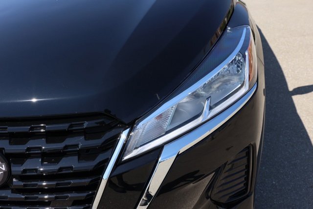 New 2025 Nissan Kicks Play S image 10