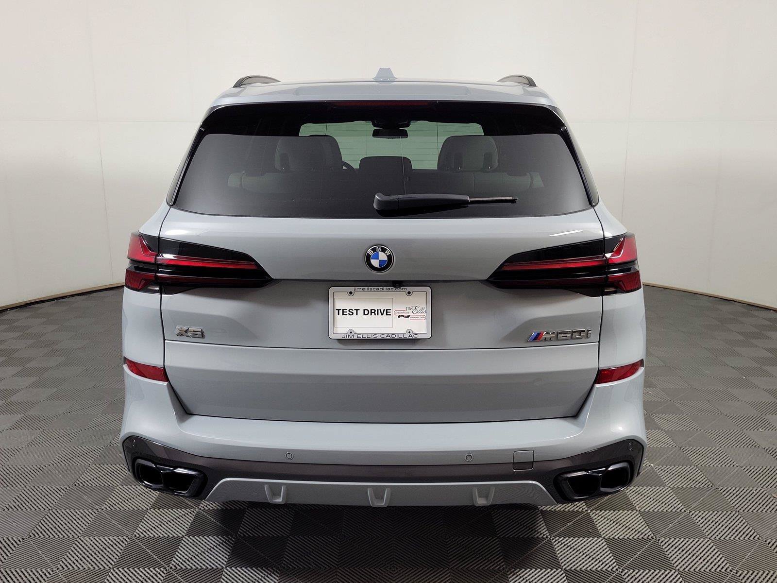 Used 2025 BMW X5 M60i AWD/4WD image 5