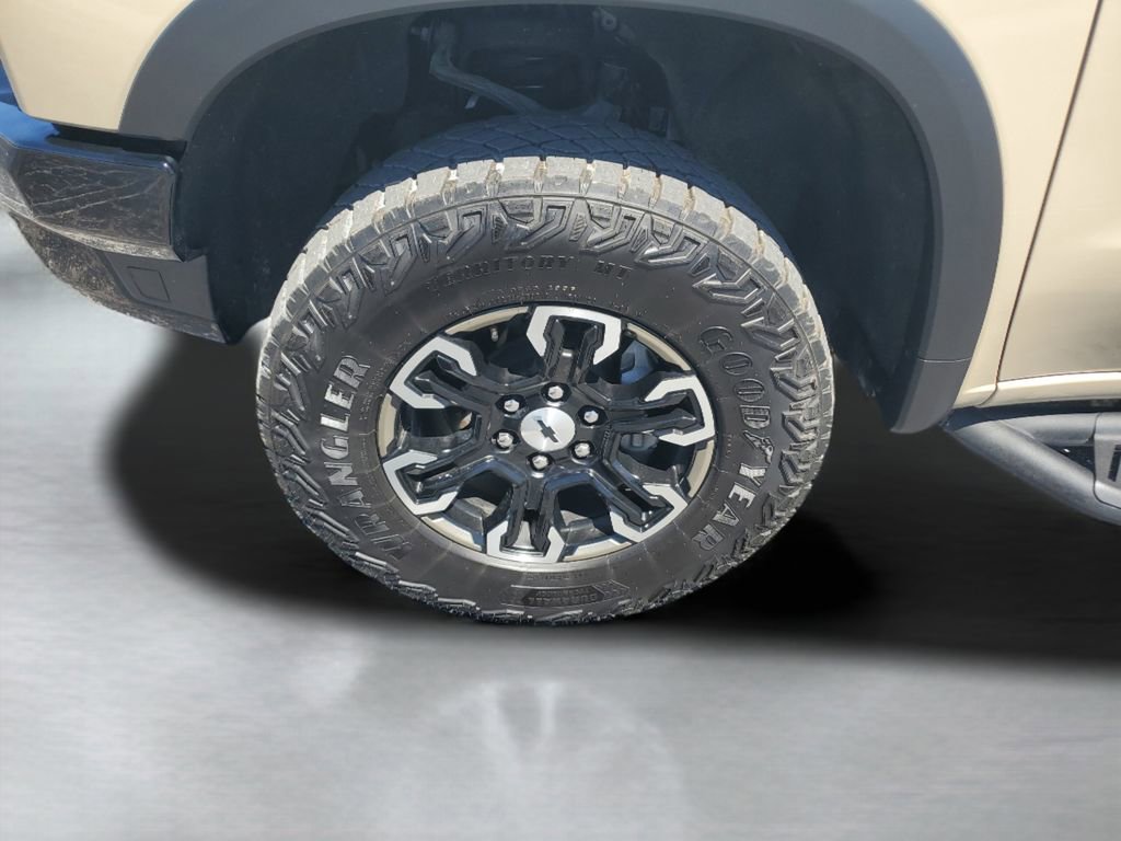 Used 2022 Chevrolet Silverado 1500 ZR2 image 10