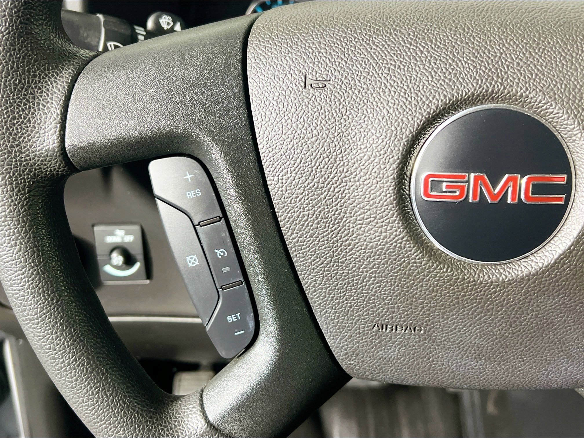 Used 2024 GMC Savana 2500 w/ Driver Convenience Package image 17