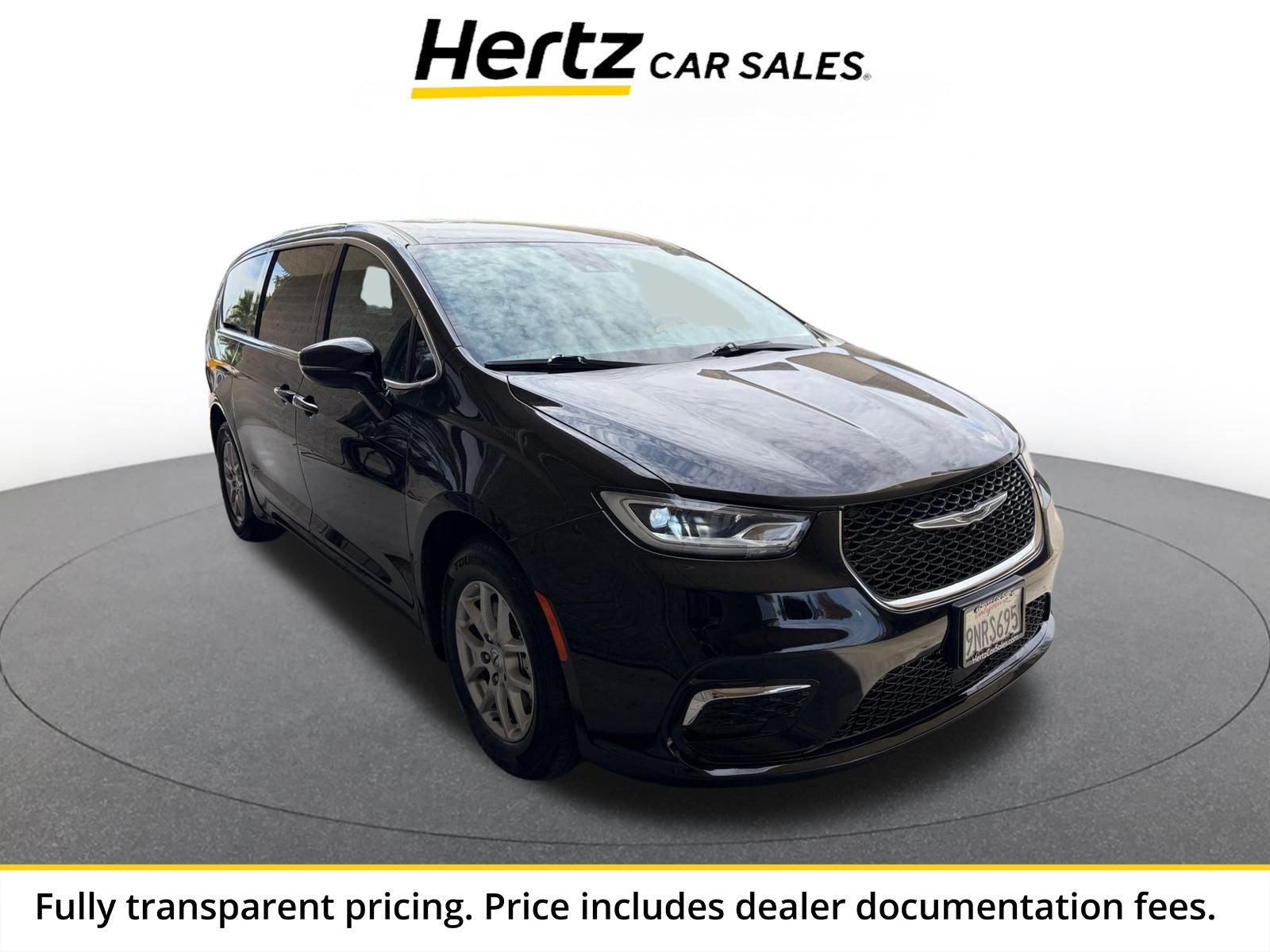 Used 2025 Chrysler Pacifica Select FWD image 1