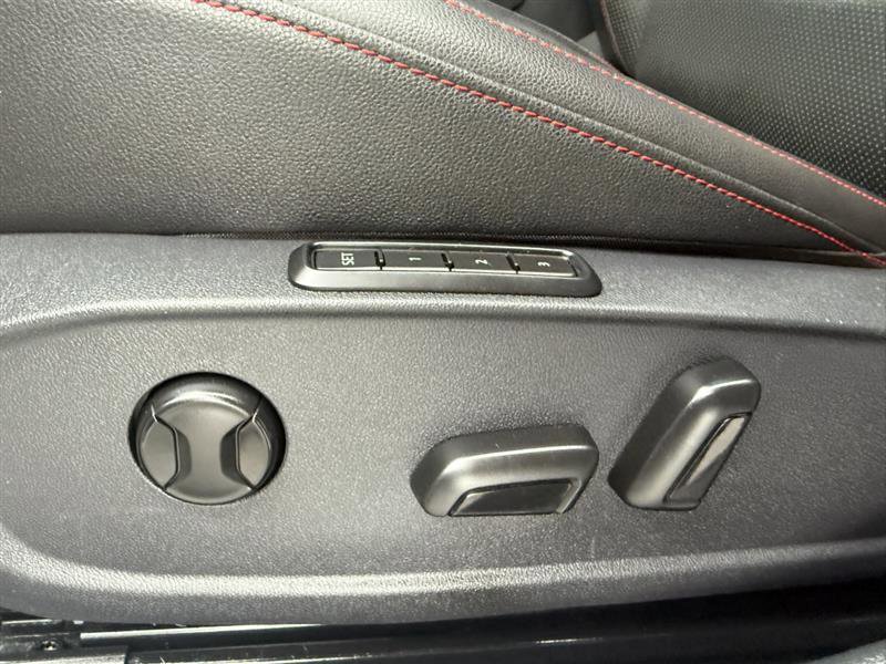 Used 2021 Volkswagen Jetta GLI Autobahn image 31