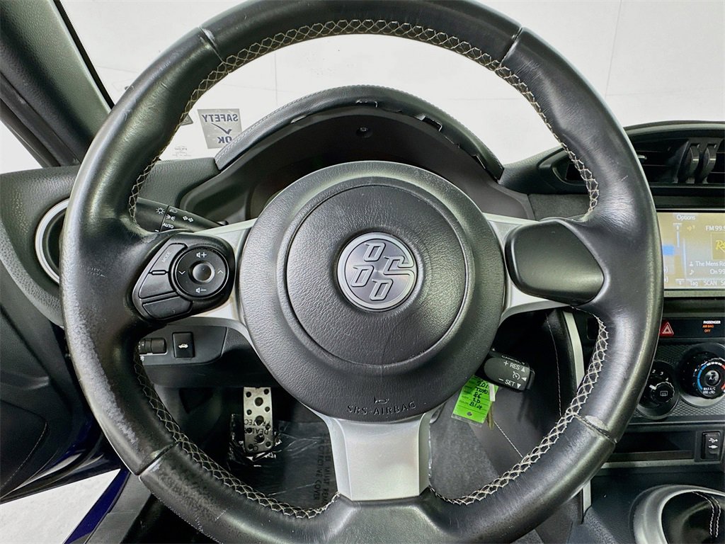 Used 2017 Toyota 86 image 35