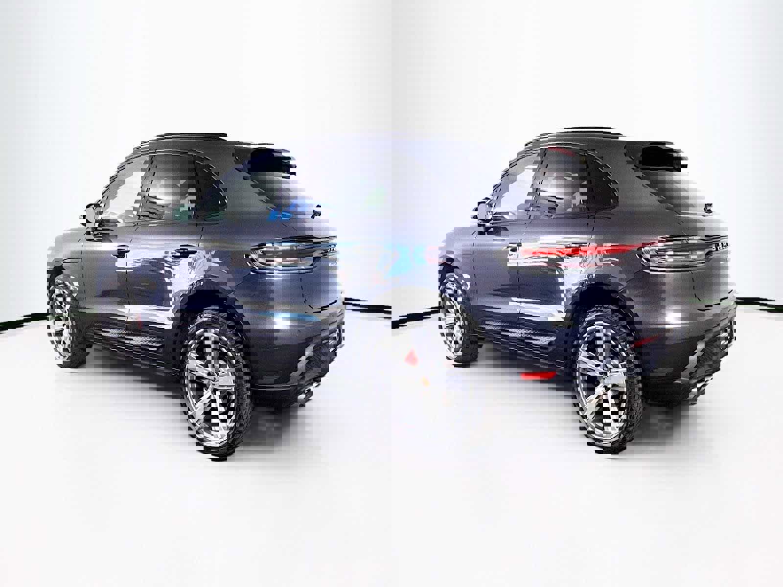 Used 2022 Porsche Macan S image 3