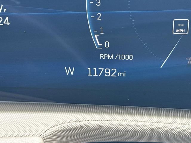 Certified 2024 Cadillac XT4 Luxury w/ Cold Weather Package AWD/4WD image 39