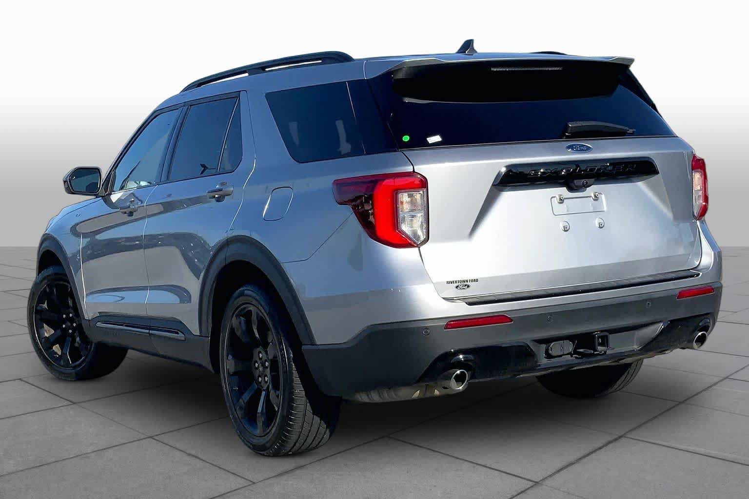 Used 2023 Ford Explorer ST-Line w/ Class IV Trailer Tow Package RWD image 12