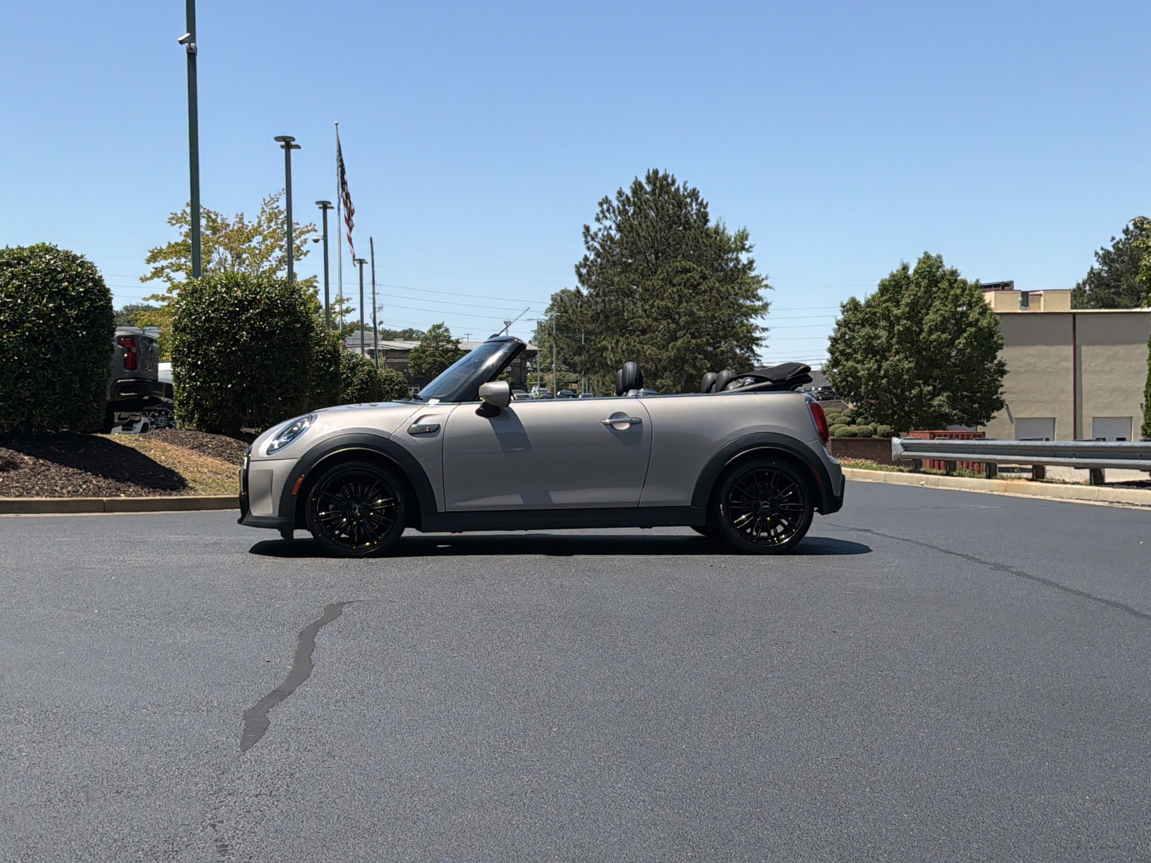 Used 2024 MINI Cooper S FWD image 14