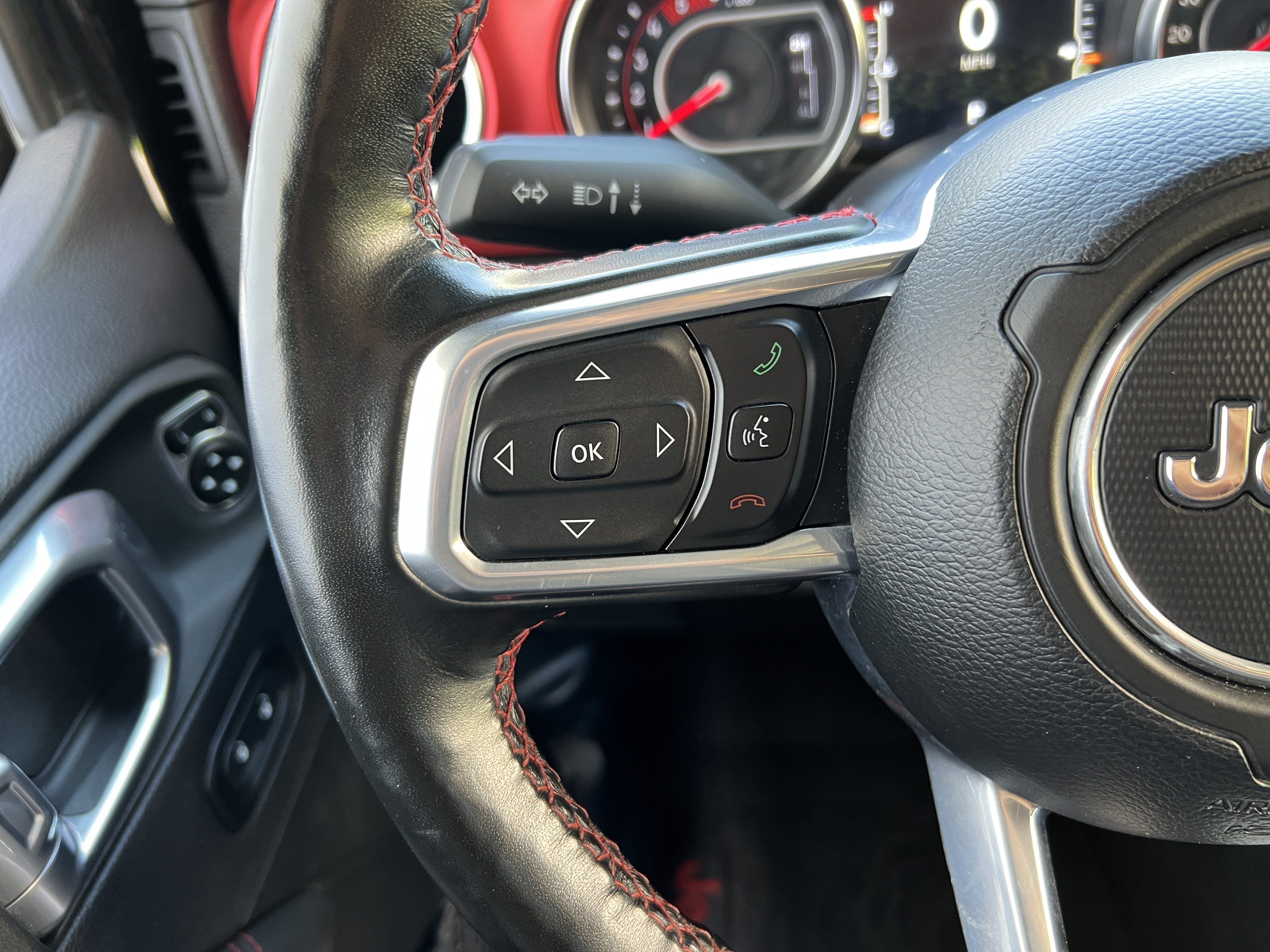 Used 2021 Jeep Wrangler Unlimited Rubicon w/ Uconnect 4C Nav & Sound Group AWD/4WD image 28