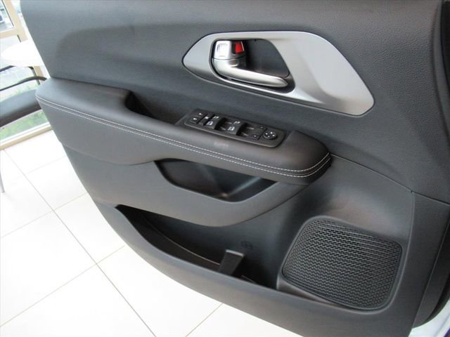 New 2026 Chrysler Voyager LX image 23