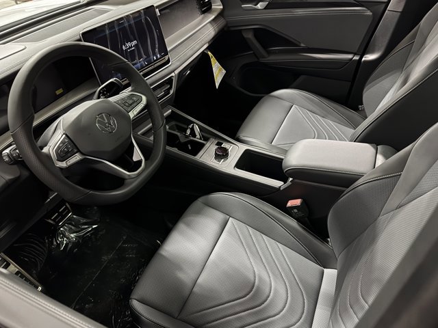 New 2026 Volkswagen Tiguan SE R-Line image 27