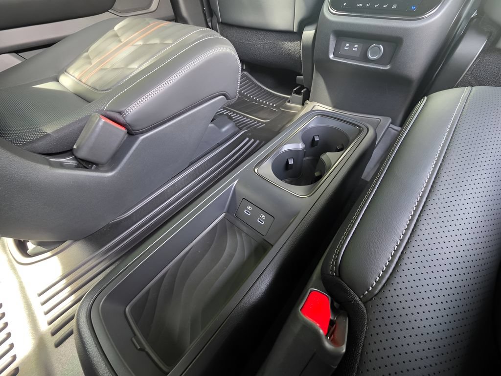New 2026 Nissan Armada PRO-4X w/ Captain's Chari Seat Package AWD/4WD image 11