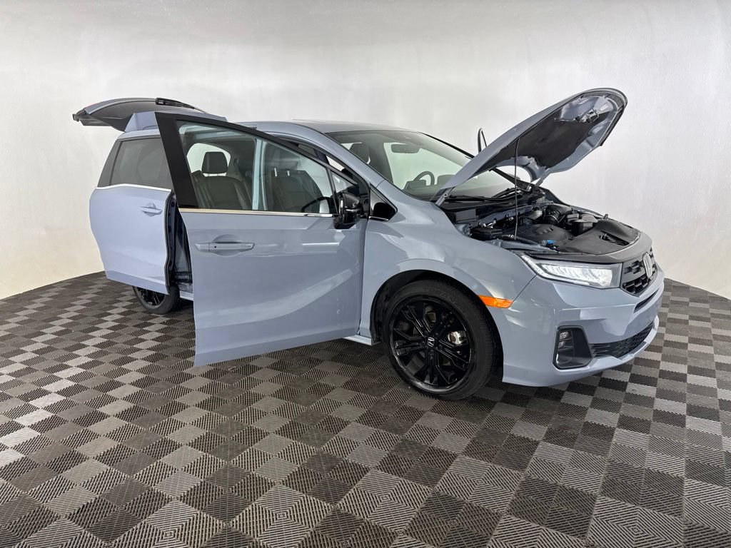 Certified 2025 Honda Odyssey Sport-L image 16