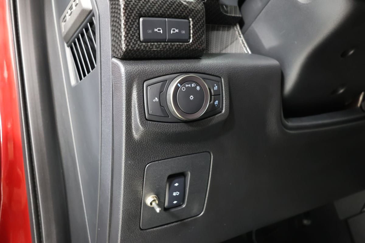 Used 2017 Ford F150 Raptor w/ Equipment Group 802A Luxury AWD/4WD image 26