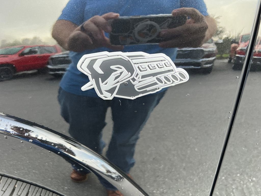 New 2026 RAM 1500 4x4 Crew Cab image 34