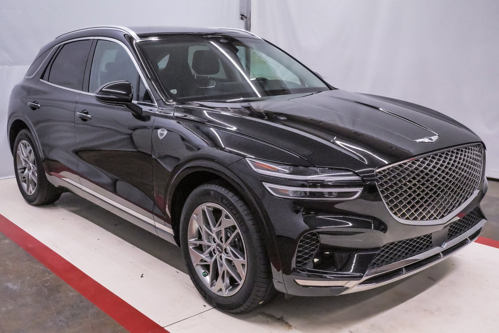 Certified 2025 Genesis GV70 2.5T image 5