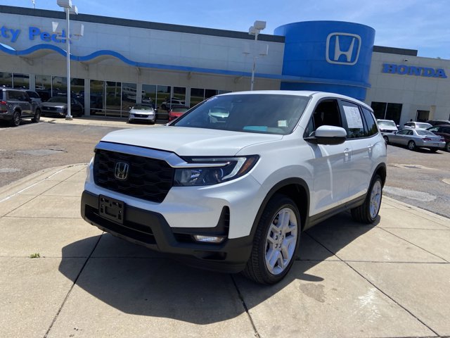 Used 2025 Honda Passport EX-L image 6