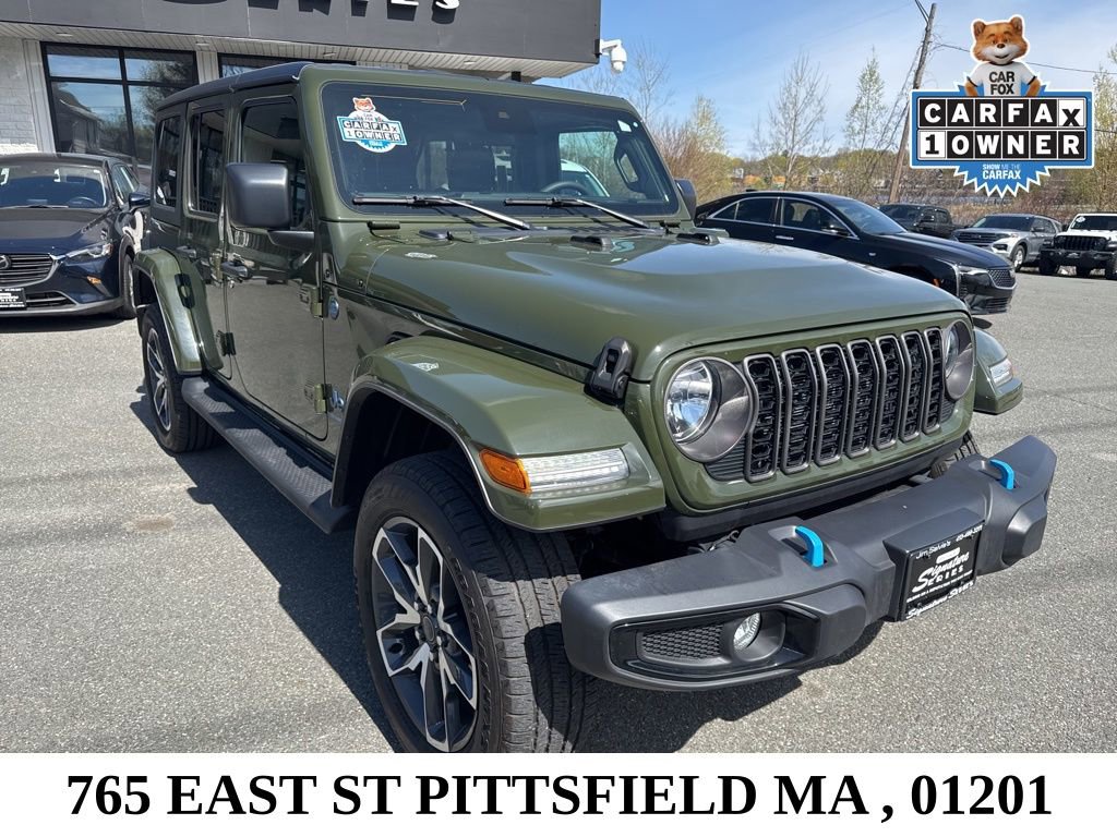 Used 2024 Jeep Wrangler Unlimited w/ Convenience Group AWD/4WD image 9
