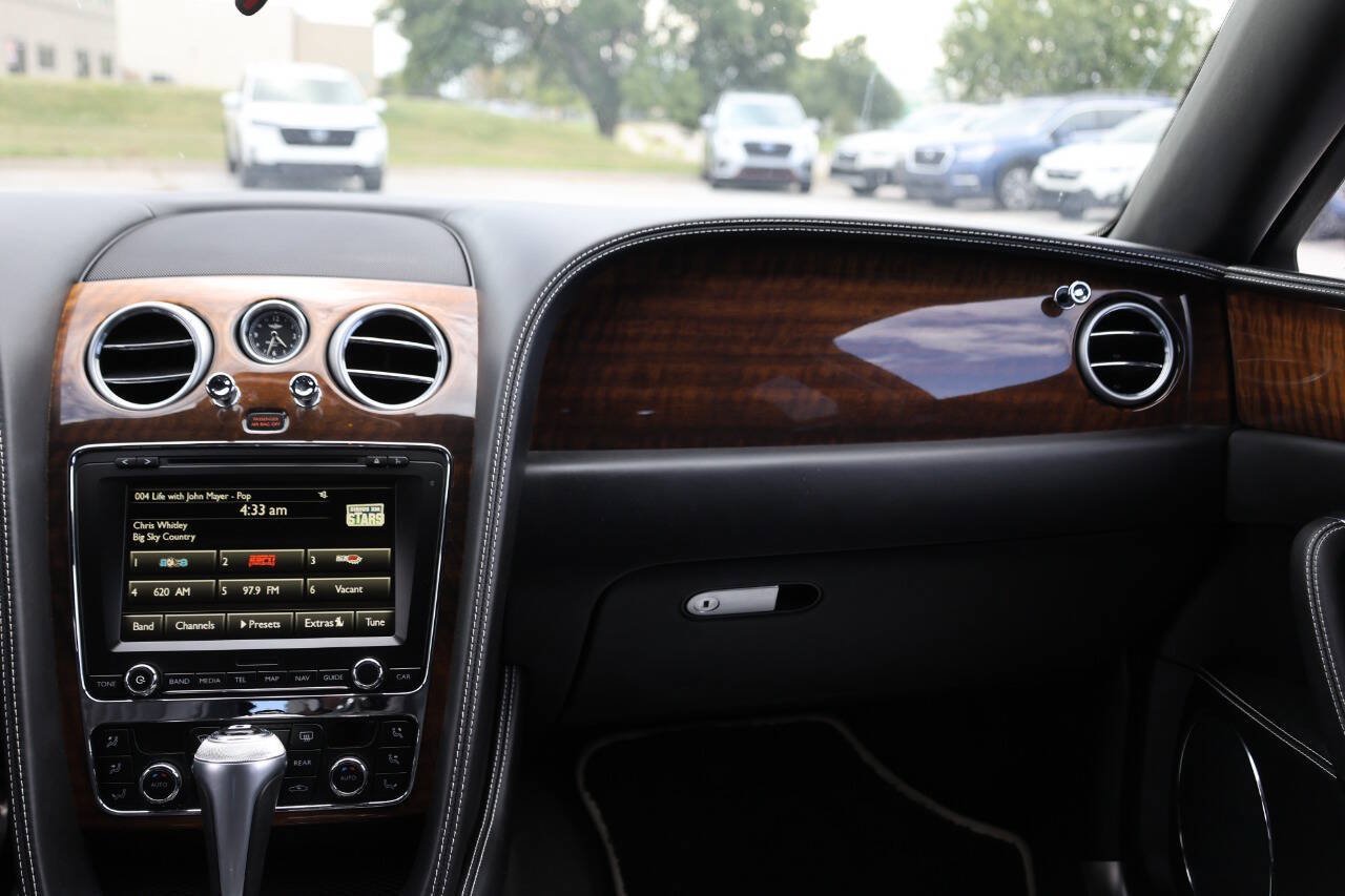 Used 2017 Bentley Flying Spur S V8 AWD/4WD image 19
