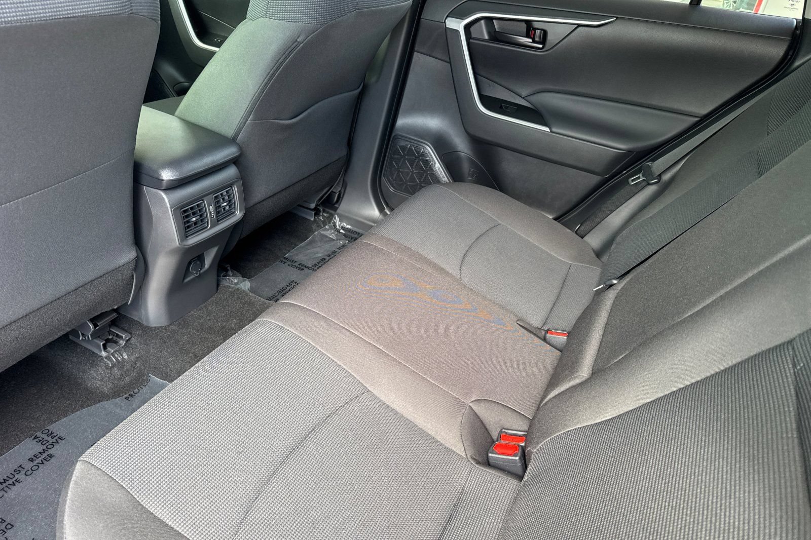 Certified 2025 Toyota RAV4 LE FWD image 16