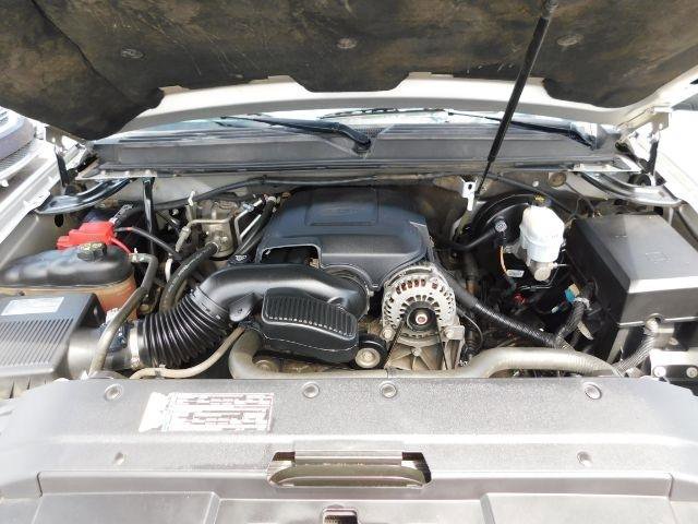 Used 2011 Chevrolet Tahoe LS AWD/4WD image 17