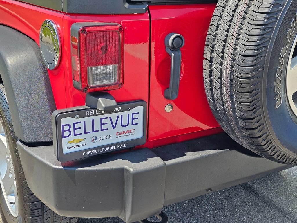Used 2011 Jeep Wrangler Unlimited Sport AWD/4WD image 14