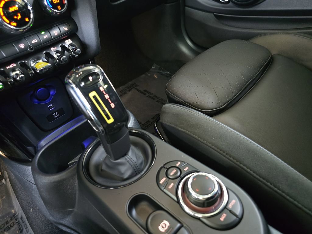 Used 2024 MINI Cooper SE image 26