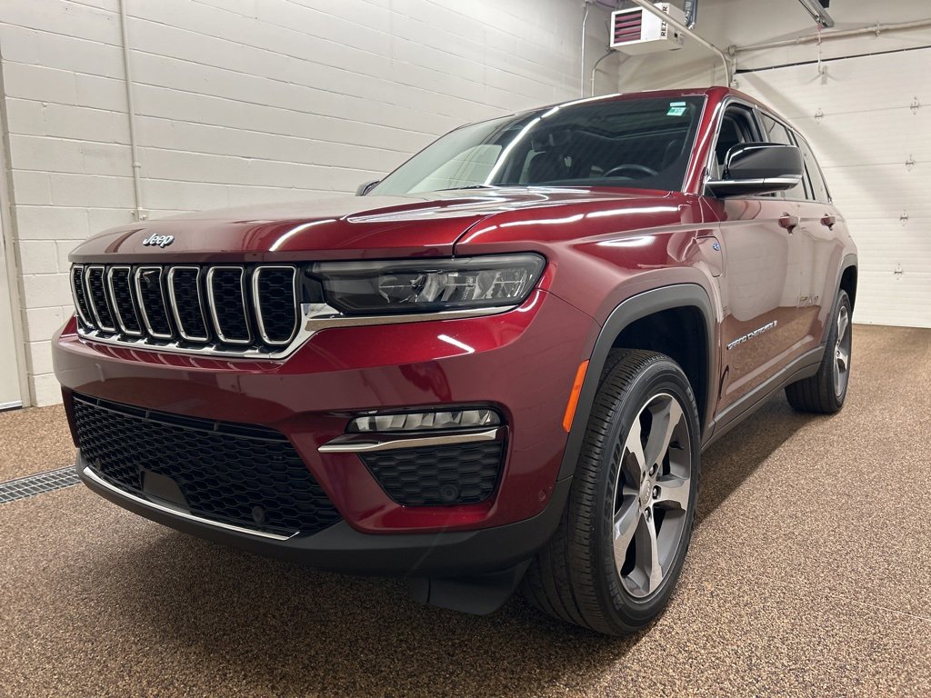 Used 2022 Jeep Grand Cherokee Limited 4xe w/ Luxury Tech Group II image 5