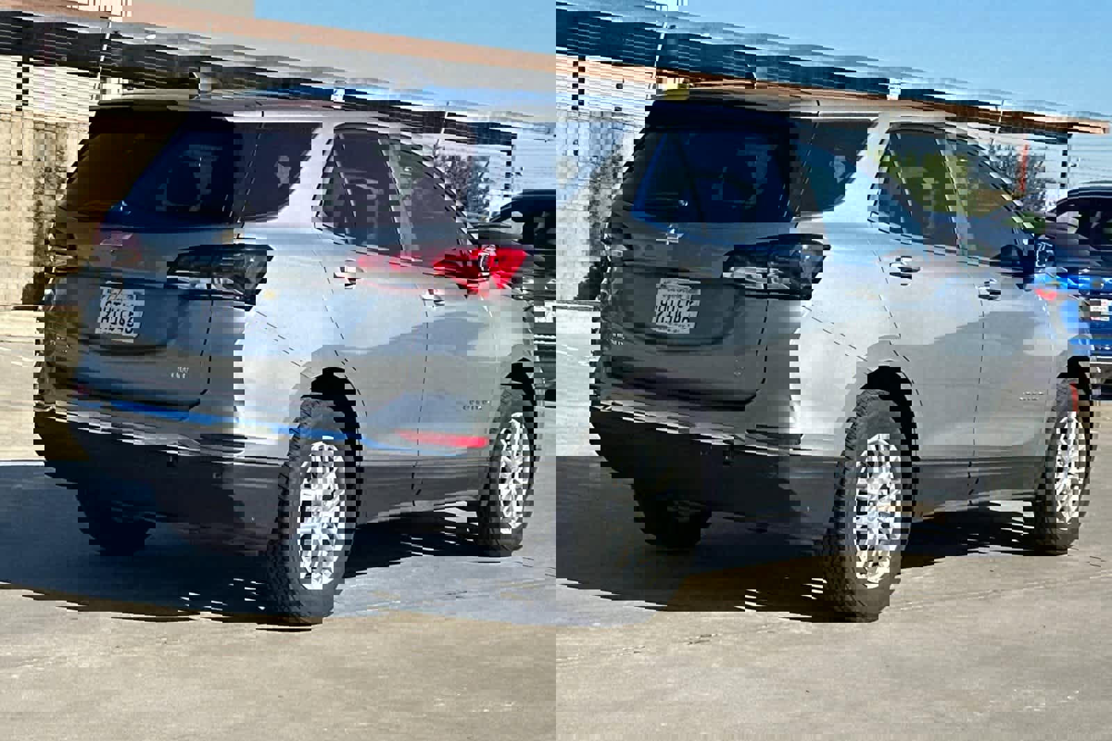 Used 2024 Chevrolet Equinox LT image 3