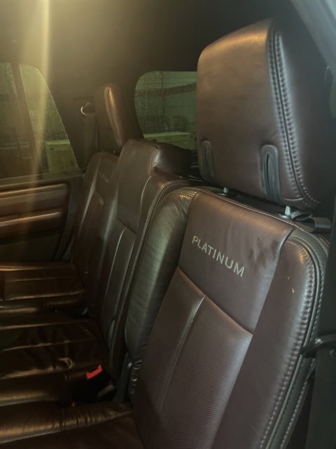 Used 2016 Ford Expedition Platinum image 10