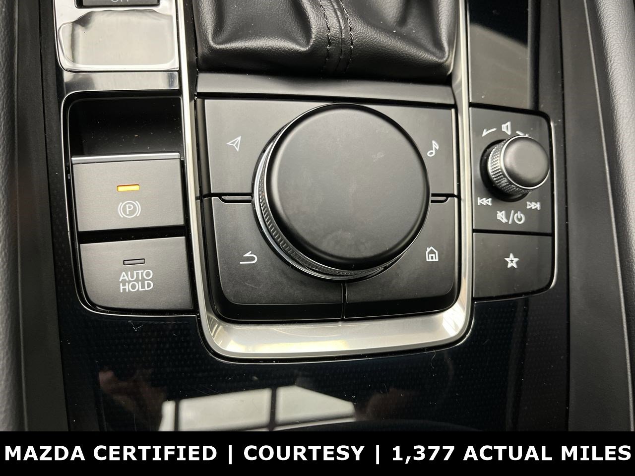 Certified 2025 MAZDA MAZDA3 Hatchback w/Premium Plus Pkg image 19