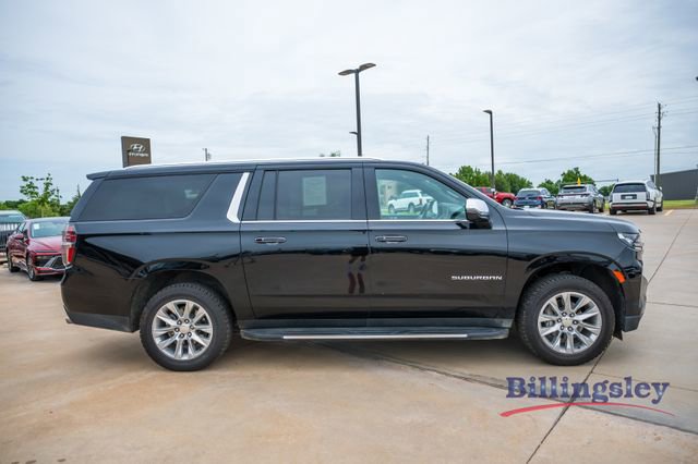 Used 2023 Chevrolet Suburban Premier RWD image 6