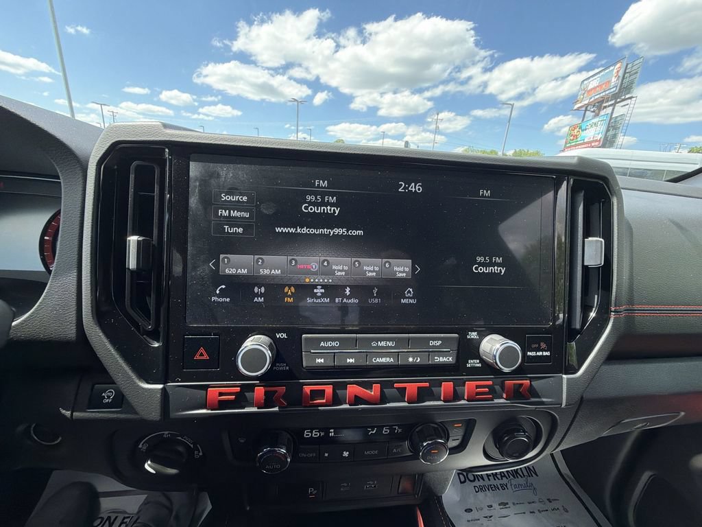 Used 2025 Nissan Frontier PRO-4X AWD/4WD image 26
