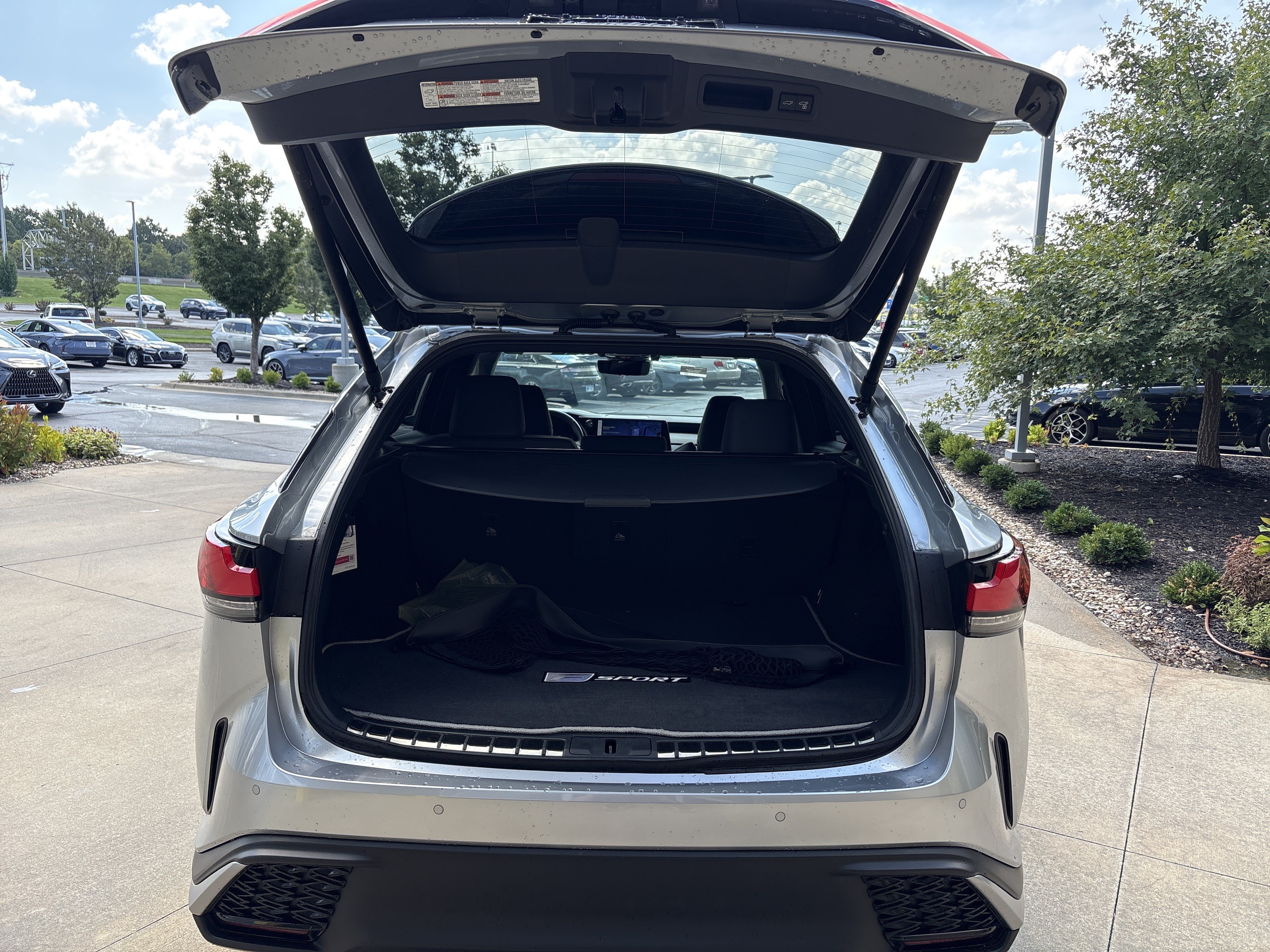 Used 2024 Lexus RX 350 F Sport w/ Convenience Package AWD/4WD image 32