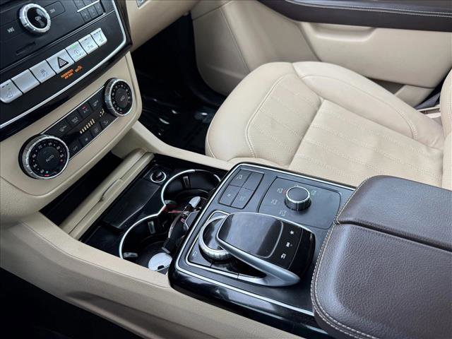 Used 2019 Mercedes-Benz GLE 400 4MATIC image 16