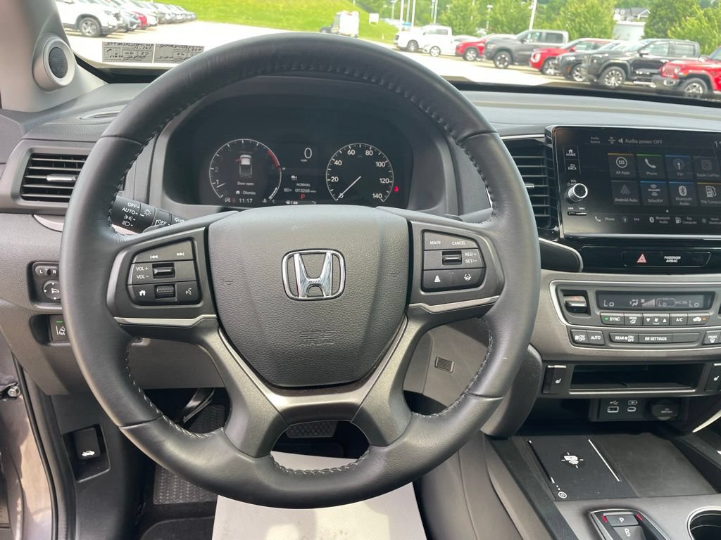Certified 2025 Honda Ridgeline RTL image 33