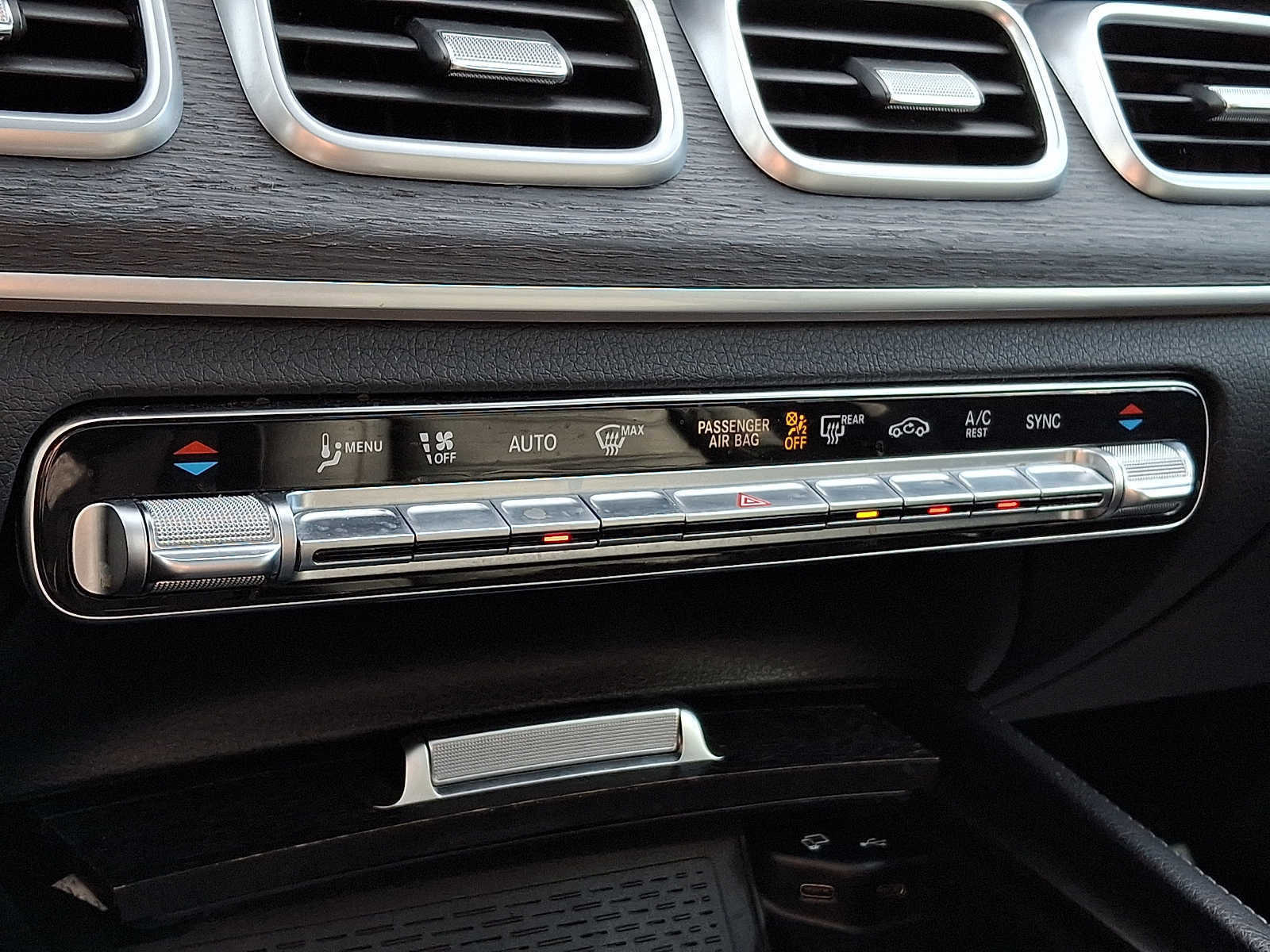 Certified 2022 Mercedes-Benz GLS 450 4MATIC image 14