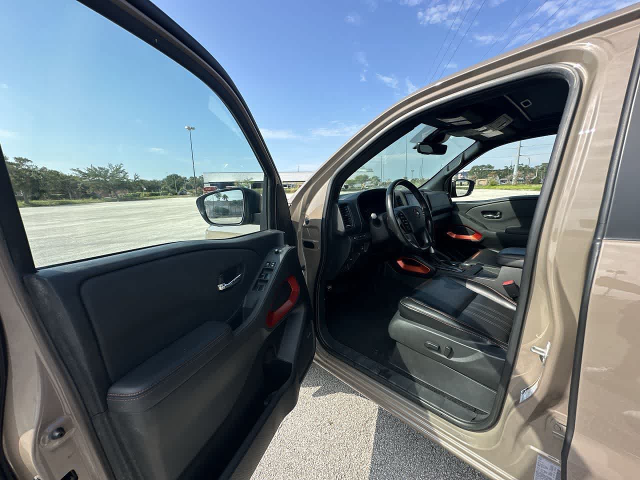 Used 2024 Nissan Frontier PRO-4X w/ Pro Premium Package AWD/4WD image 10