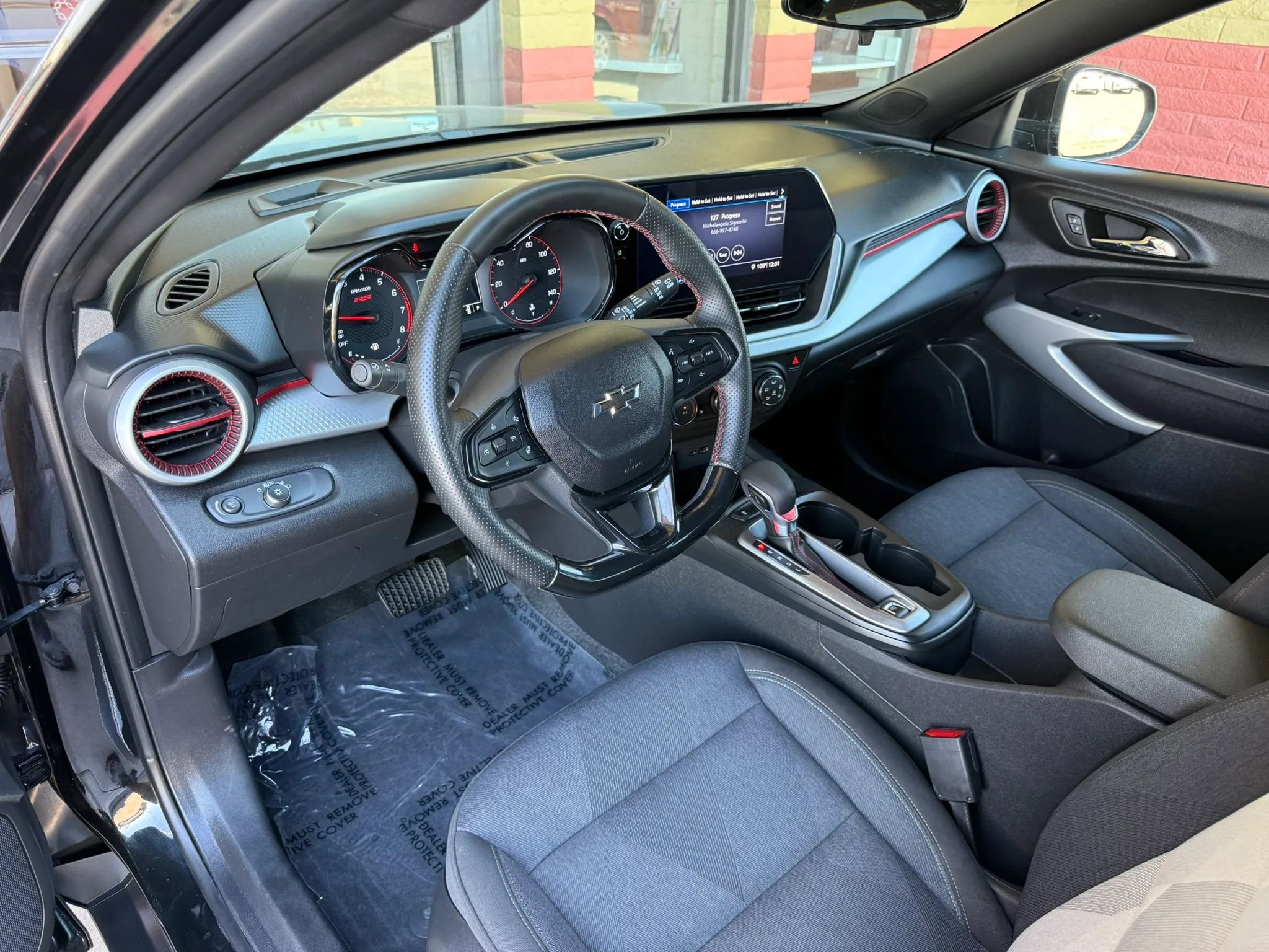 Used 2024 Chevrolet Trax RS image 16